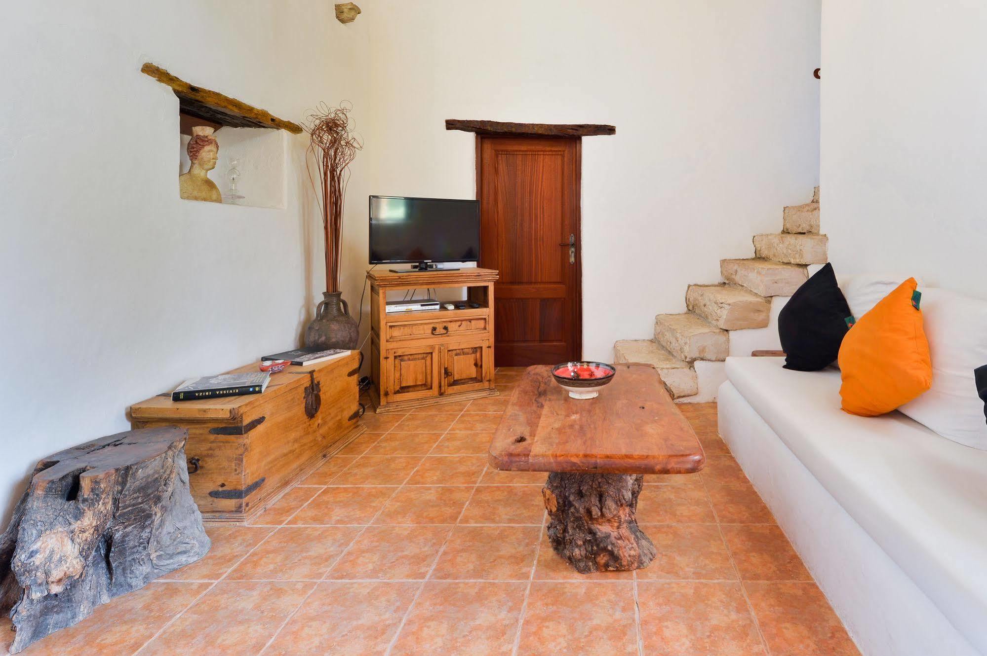 Villa Can Toni Es Cucons ซานต์โจอัน เดอ ลาบริตจา ภายนอก รูปภาพ